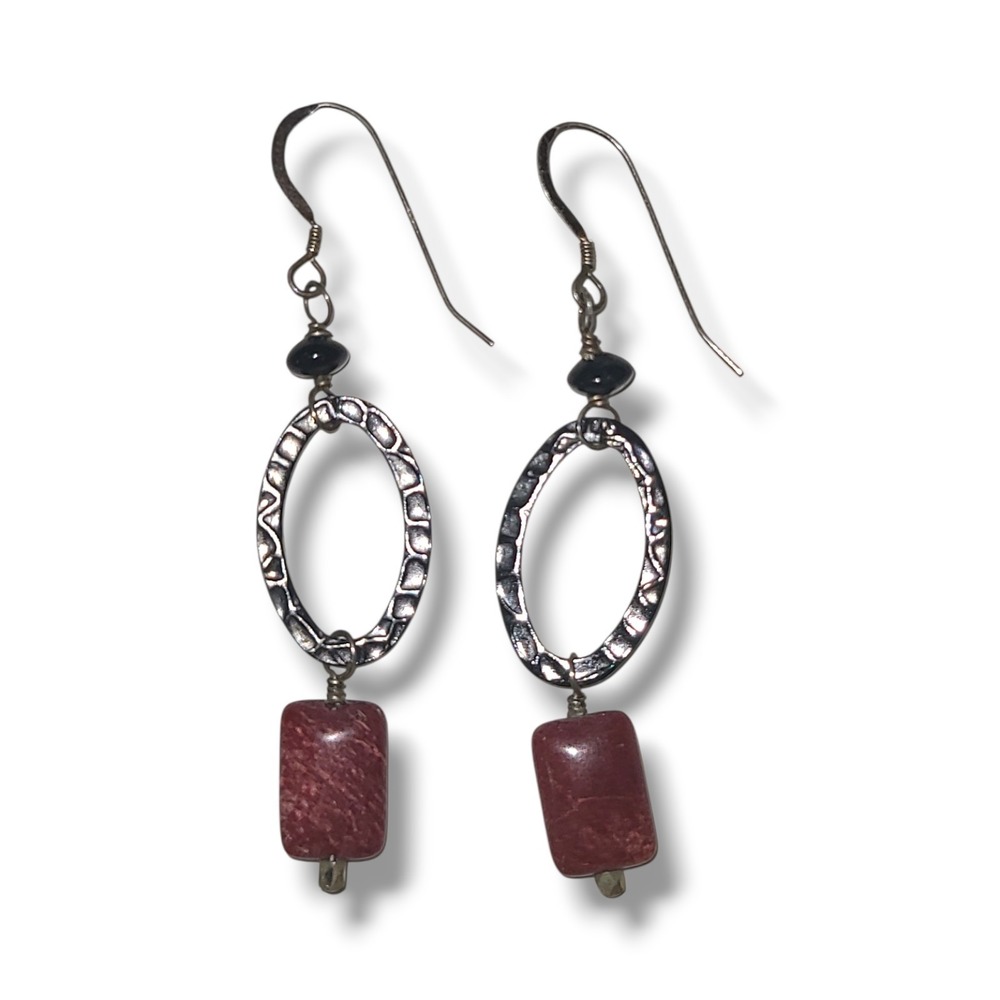 Vintage Sterling Silver 925 Red Stone Dangle Earrings Hammered‎ Oval Artisan